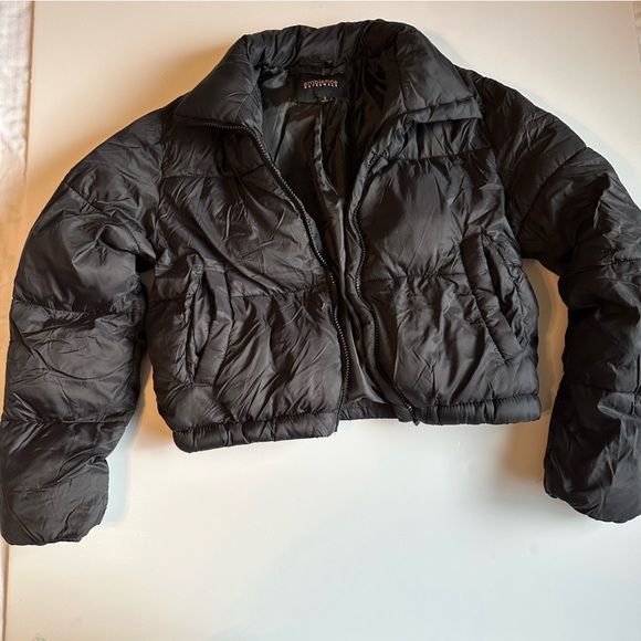 Ambiance Jackets & Blazers - Ambiance Women’s Cropped Puffer Jacket Small Black Zip Front Long Sleeve